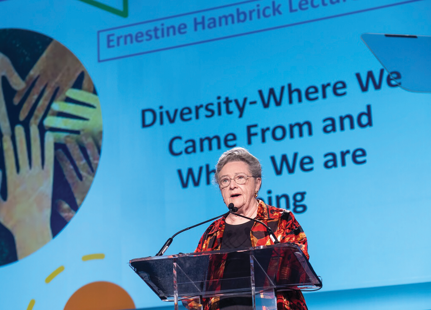 Dr. Hambrick introduces the Dr. Ernestine Hambrick Lectureship at the 2022 ASCRS annual meeting