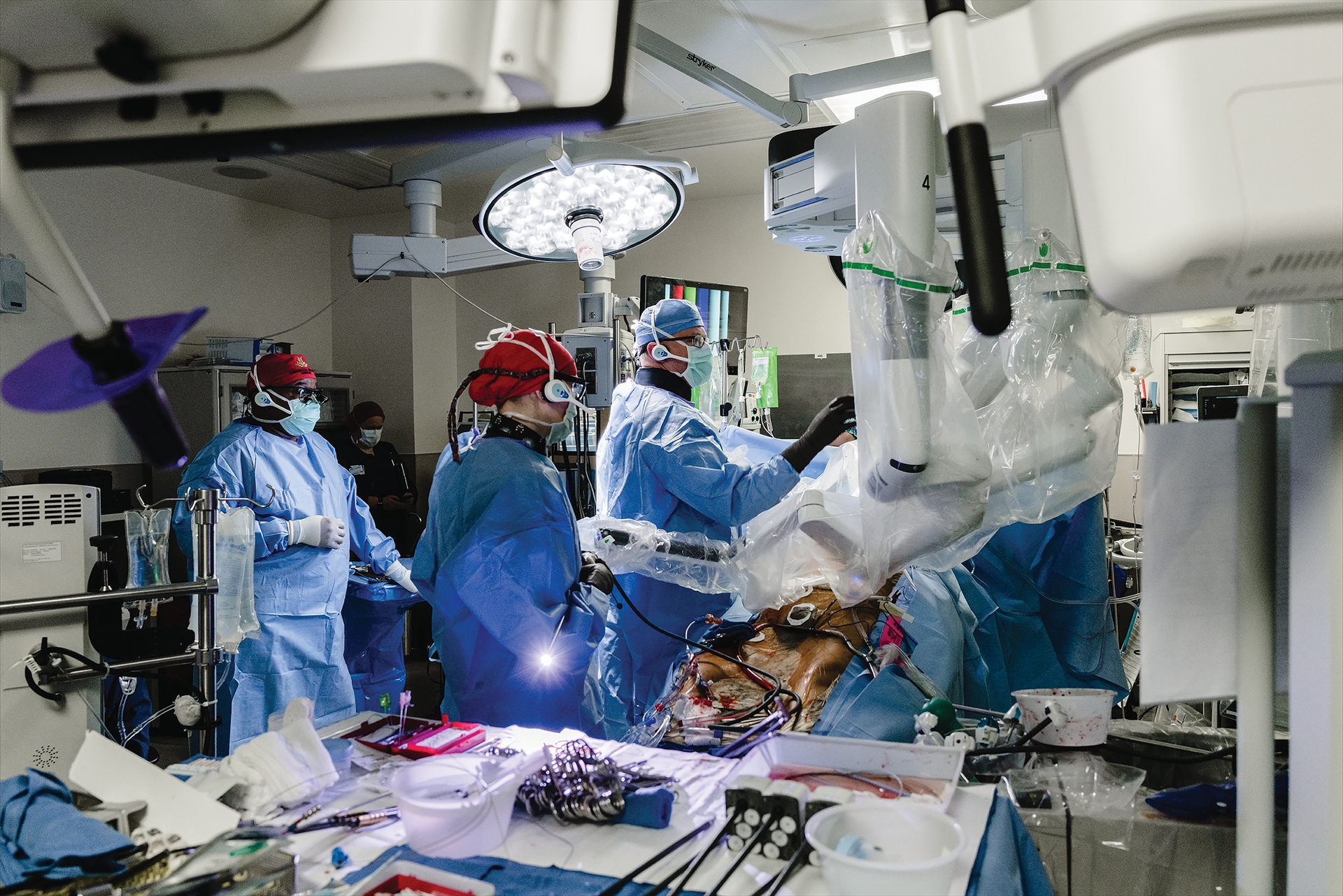 Using a robot, Dr. T. Sloane Guy is able to perform heart surgery with incisions no bigger than the diameter of a pen.